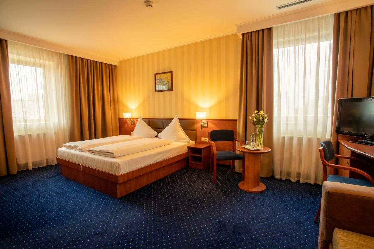 Business Hotel Vega Wrocław Eksteriør billede