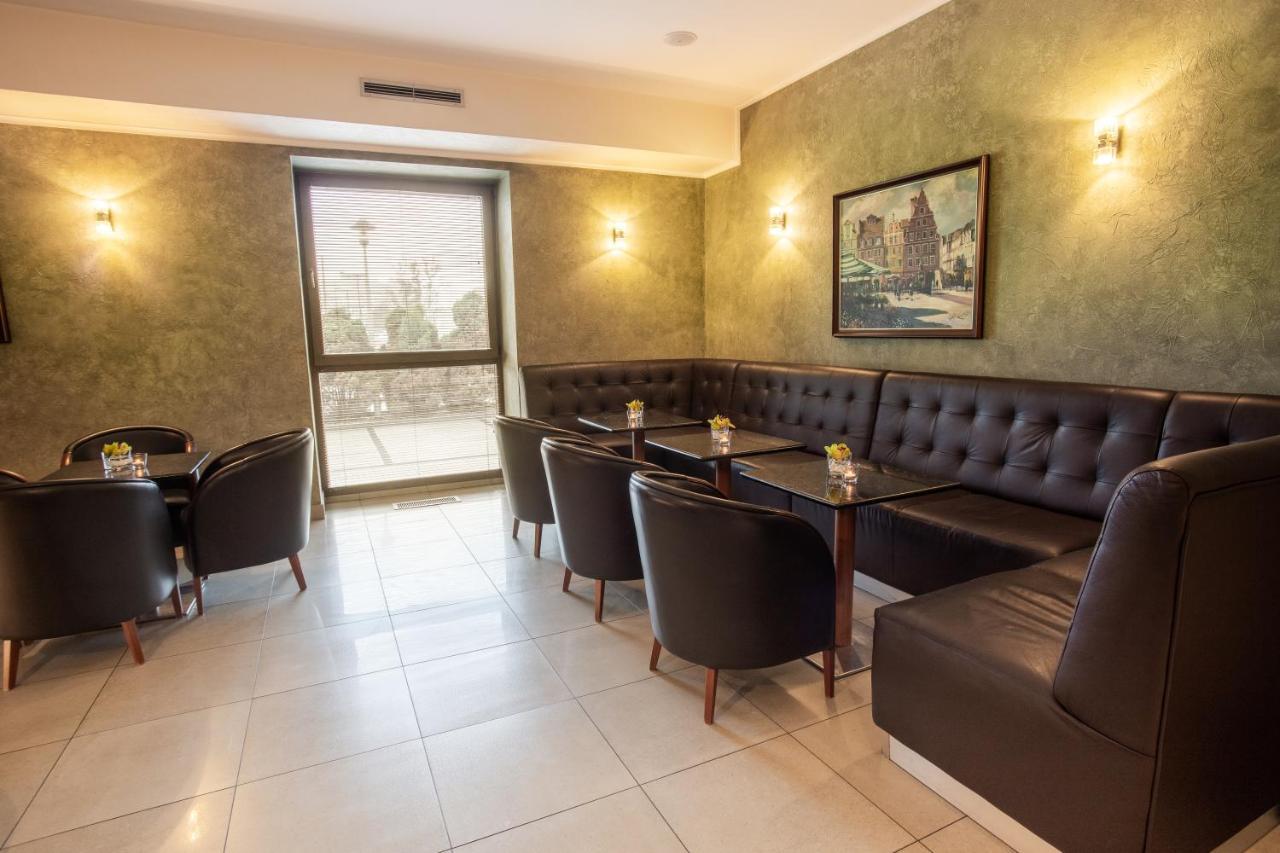 Business Hotel Vega Wrocław Eksteriør billede