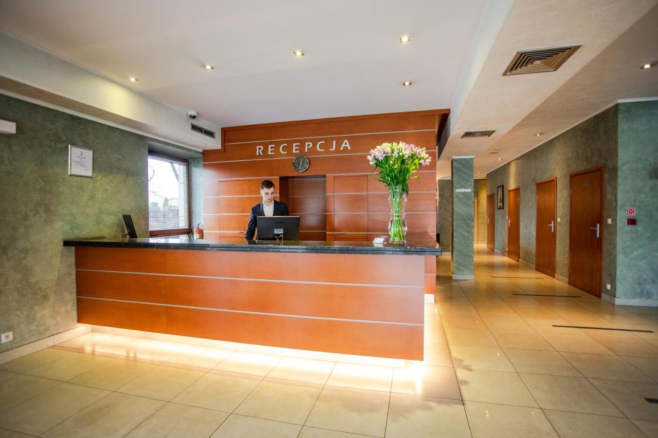 Business Hotel Vega Wrocław Eksteriør billede