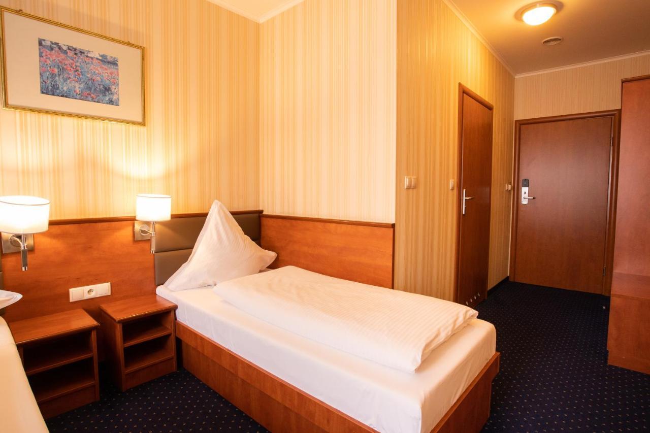 Business Hotel Vega Wrocław Eksteriør billede