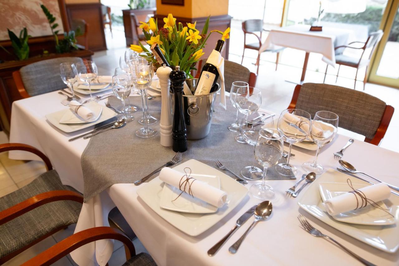 Business Hotel Vega Wrocław Eksteriør billede
