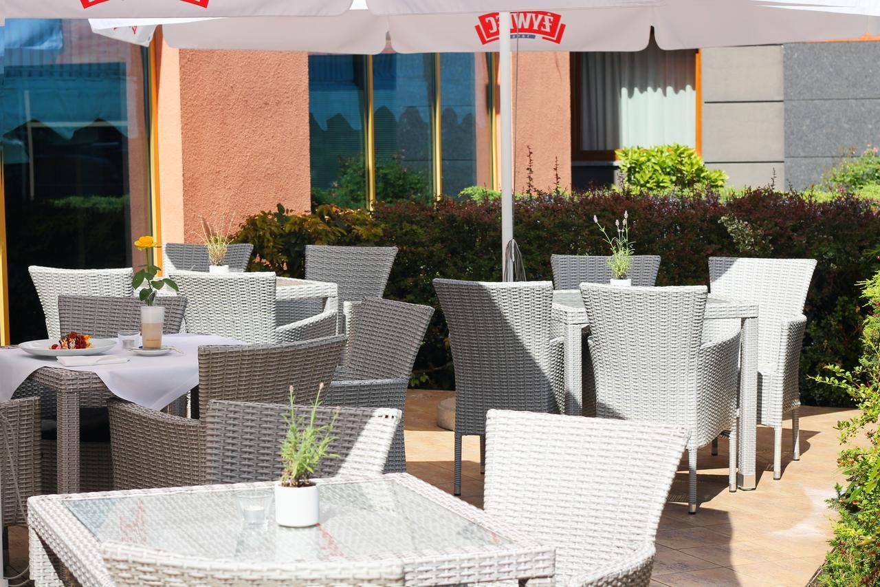 Business Hotel Vega Wrocław Eksteriør billede